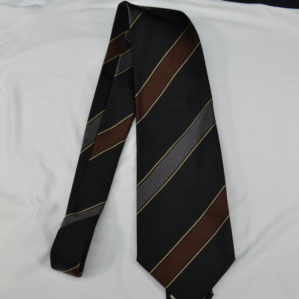 NWOT Dolce & Gabbana regimental tie